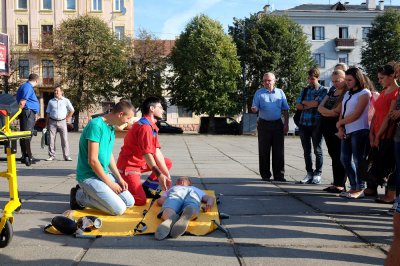 Медики в Чернівцях показали, як правильно надавати медичну допомогу (ФОТО)