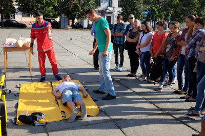 Медики в Чернівцях показали, як правильно надавати медичну допомогу (ФОТО)