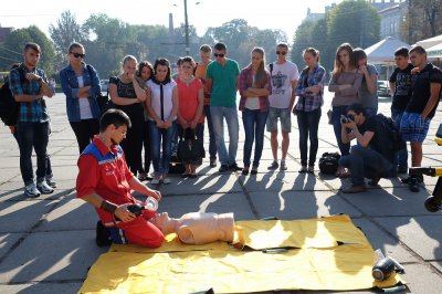 Медики в Чернівцях показали, як правильно надавати медичну допомогу (ФОТО)