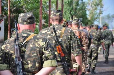 До Чернівців з Луганська повернулися ще 11 солдатів