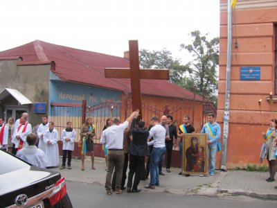 Чернівцями носили паломницькі хрест та ікону (ФОТО)