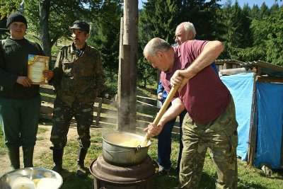 На буковинських полонинах дегустували здорову їжу (ФОТО)