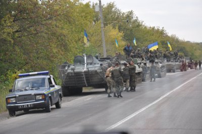 Життя на звільнених від терористів територіях поступово відновлюється (ФОТО)