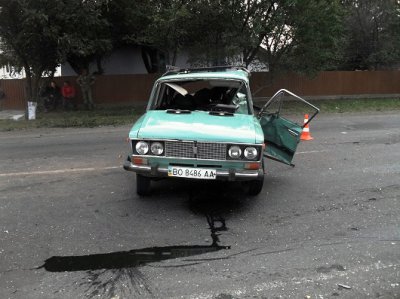 У Шипинцях в аварії загинув водій "шістки" (ФОТО)