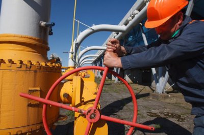 "Газпром" скорочує постачання газу до Словаччини, щоб припинити реверс до України