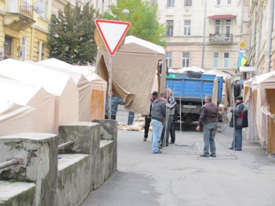 Чернівці готуються до свята (ФОТО)