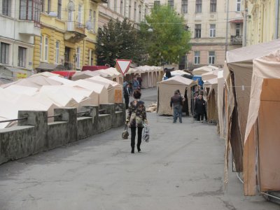 Чернівці готуються до свята (ФОТО)