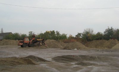 Чернівці закупили пісок і сіль на зиму (ФОТО)