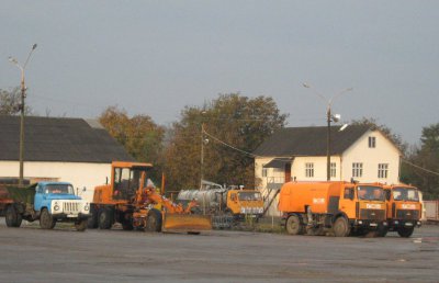 Чернівці закупили пісок і сіль на зиму (ФОТО)