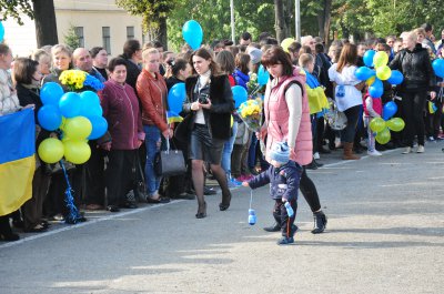 У Чернівцях з оркестром зустріли півсотні військових із зони АТО (ФОТО)