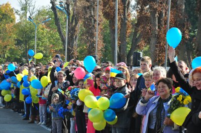 У Чернівцях з оркестром зустріли півсотні військових із зони АТО (ФОТО)