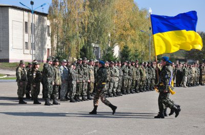 У Чернівцях з оркестром зустріли півсотні військових із зони АТО (ФОТО)