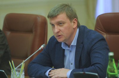 Міністр з Буковини Петренко готовий пройти люстрацію