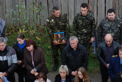 У Чернівцях попрощались із загиблим в АТО буковинцем (ФОТО)