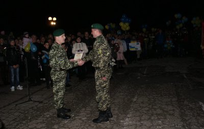 До Чернівців зі Сходу повернулися 58 прикордонників