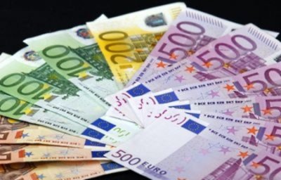 Більшість поляків виступають проти введення в обіг євро