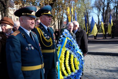 У Чернівцях відзначили визволення України (ФОТО)