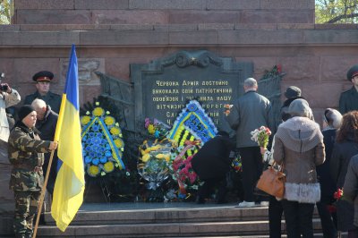 У Чернівцях відзначили визволення України (ФОТО)