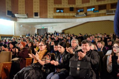 "Фільм, який розриває серце", - чернівчани про прем'єру "Поводиря"