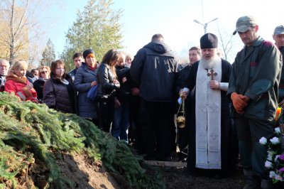 У Чернівцях похоронили офіцера Нацгвардії, який загинув у зоні АТО (ФОТО)