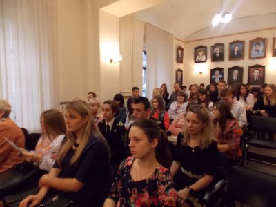 44 чернівецьким студентам вручили нагороди міської ради та по сто гривень 