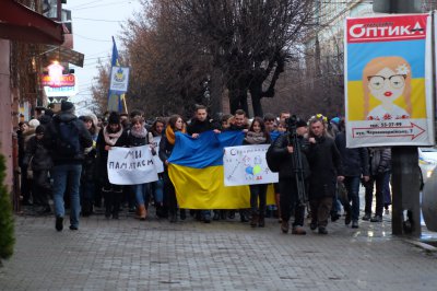 Чернівцями пройшов Марш Гідності та Свободи (ФОТО)