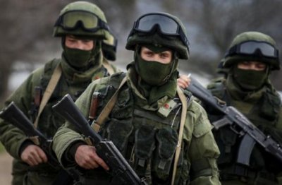 На Донбасі перебувають до 10 тисяч російських військових