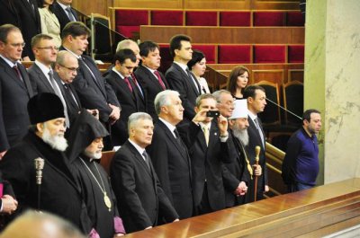 Як депутати збиралися на перше засідання нової Ради (ФОТО)