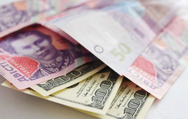 На міжбанку подешевшала гривня На міжбанку подешевшала гривня
