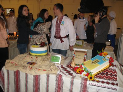На "Буковинській гостинності" частували морозивом й нагороджували шоколадними медалями (ФОТО)