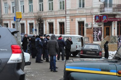 У Чернівцях в альтфатері виявили рештки тіла невідомої людини (ФОТО)