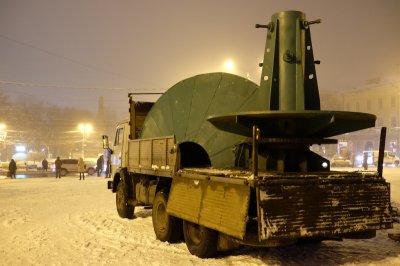 У Чернівцях встановили новорічну ялинку (ФОТО)