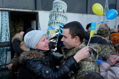 У Чернівцях зустріли десантників, які повернулися із зони АТО (ФОТО)