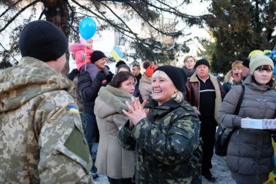 У Чернівцях зустріли десантників, які повернулися із зони АТО (ФОТО)