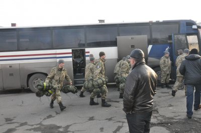 До Чернівців із зони АТО повернулося 35 правоохоронців (ФОТО)