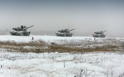 РНБО: Терористи та російські військові накопичують живу силу і техніку під Донецьком та Маріуполем