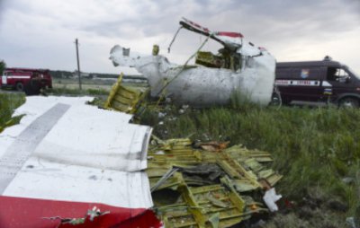 Міжнародне слідство розглядає чотири версії катастрофи малазійського "Боїнг-777"