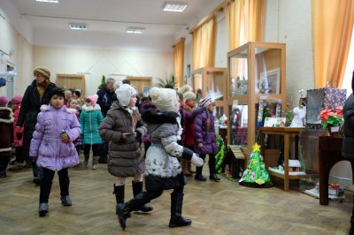 Діти з усієї Буковини створили новорічні еко-прикраси (ФОТО)