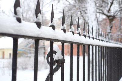 Через снігопад у Чернівцях утворились затори (ФОТО)