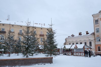 На площі Філармонії працюватиме дитяче містечко зимових розваг