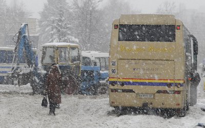 У неділю очікуються хуртовини і сильний снігопад