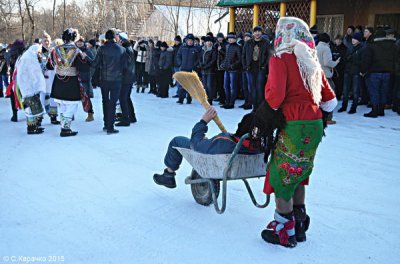 На Буковині вже почали маланкувати (ФОТО)