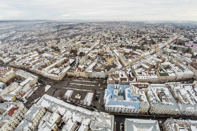 В Інтернеті розмістили вражаючі фото Чернівців з висоти пташиного польоту (ФОТО)