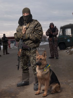 Відомий фотохудожник з Франції Юрій Білак презентував буковинцям кадри із зони АТО (ФОТО)