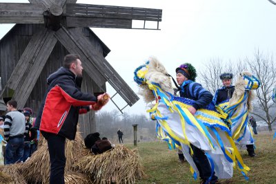 Колядники з усієї Буковини проводжали свята в музеї просто неба (ФОТО)