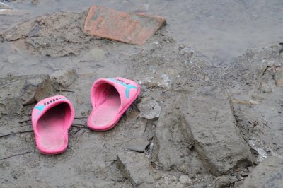 Чернівчани на Водохреще традиційно скупалися у крижаній воді (ФОТО)