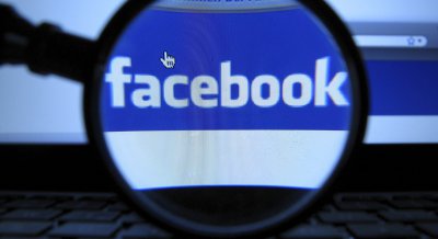 Обговорення новин на Facebook змушує задуматися над реальним життям