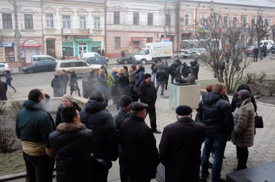 У Чернівцях попрощалися із загиблим бійцем Леонідом Петихачним (ФОТО)