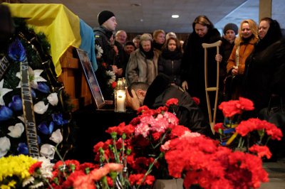 У Чернівцях попрощалися із загиблим бійцем Леонідом Петихачним (ФОТО)