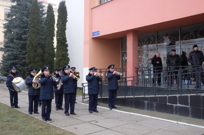 У Чернівцях попрощалися із загиблим бійцем Леонідом Петихачним (ФОТО)